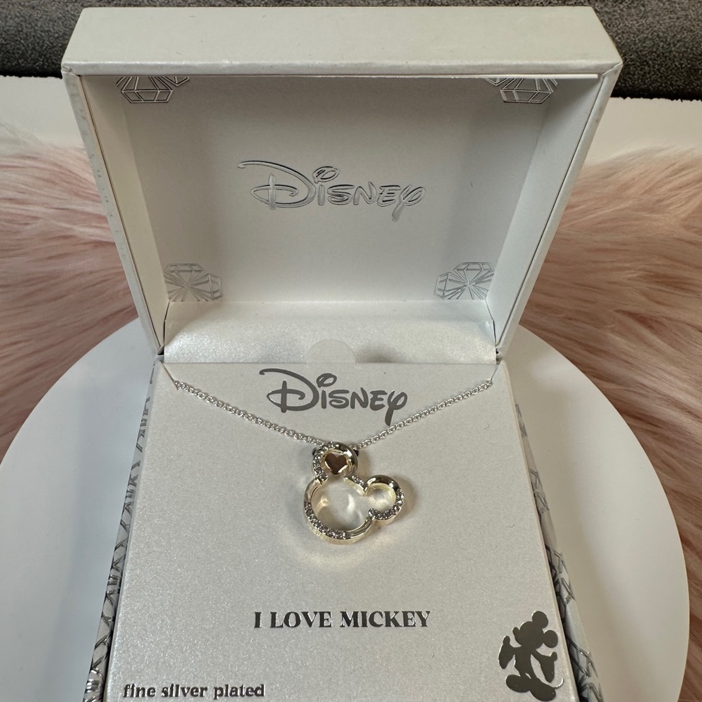 Rocks Silver Mickey Pendant Necklace